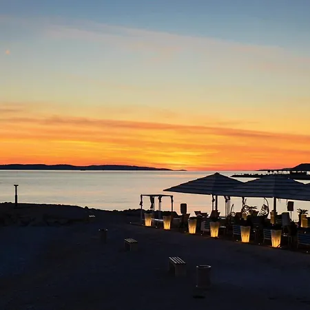 Spacious Center Σπλιτ