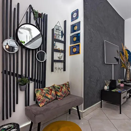 Spacious Center Apartment