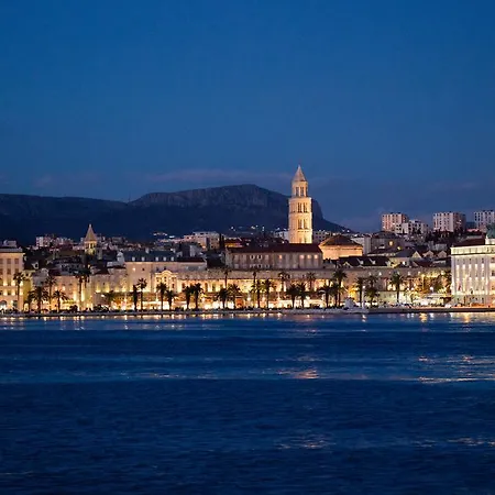 아파트 Spacious Center 스플리트