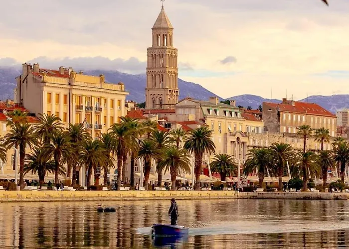 Spacious Center Apartment *