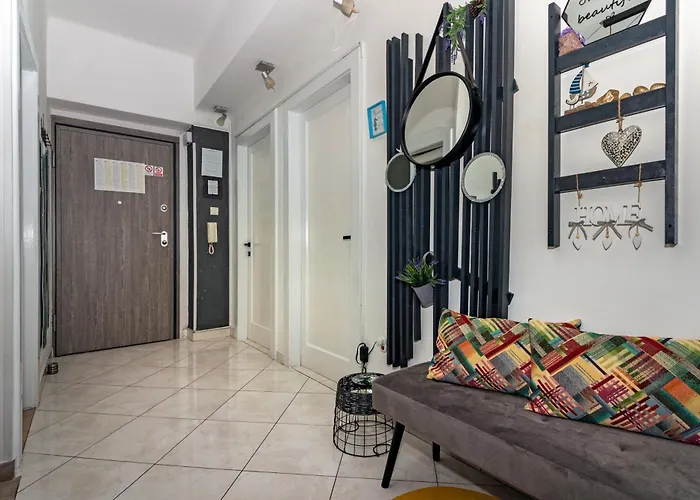 Апартаменты Spacious Center