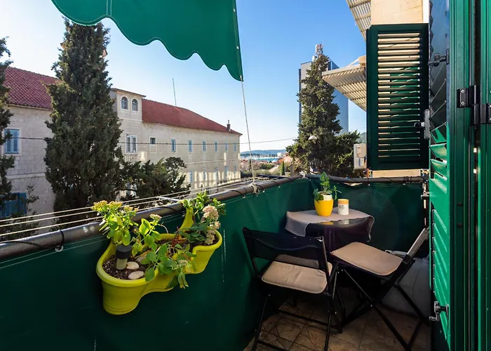 아파트 Spacious Center 스플리트